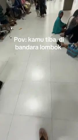 Siap menyambut kedatangan anda 😅👋 #lombok #travel #lomboktiktok #explore #fy 