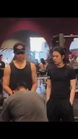 YOONGI OMG!!!!!!!! #BTS #yoongi #myhusband #fypシ゚viral #yoongiupdateig 