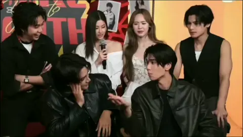 မျက်နှာလေးကို တစ်စိမ့်စိမ့်ကြည့်ပြီး သေချာနားထောင်နာ အာချန်တို့ ကိုကိုပြောတာကို#joongarchen #dunknatachai #joongdunk #crd #thinkb4youdo 