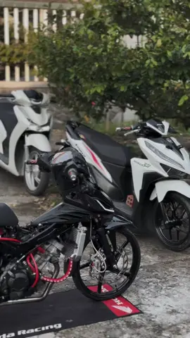 Múa cái rồi cất tiếp 😂 #rs150rvietnam🇻🇳official #rs150r🇲🇾 #xuhuong 