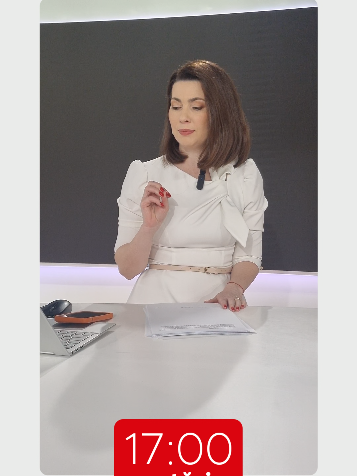 Salut, sunt Mihaela Calin si te astept cu cele mai importante stiri ale momentului la Observator 17:00, la Antena 1 📺 Vorbim despre criza apei din Prahova, despre alegerile de la Bucuresti, dar si despre inconstienta unor soferi de autobuz ‼️ #observator #antena1 #stiri #news #fyp #romania #5pasidebine