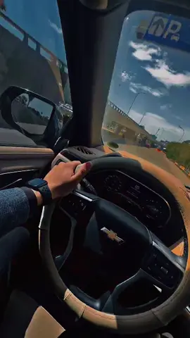 چذابة لحد يصدك بيها 🙄