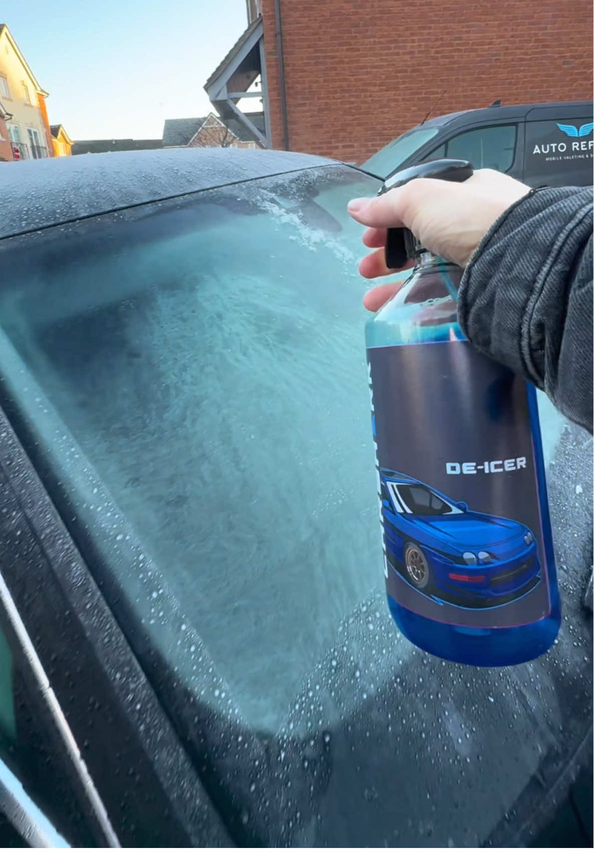STOP scraping your windscreen, use de-icer 🥶🚗 #carcare #winter #deicer #frost #tiktokmademebuyit 