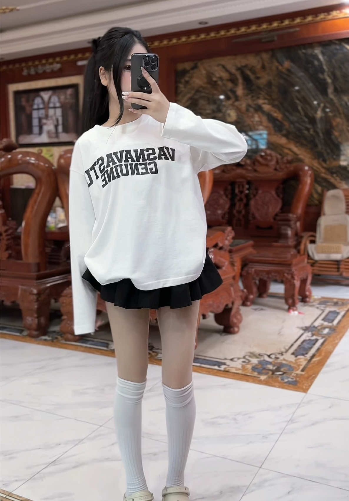 Đằng sau in chữ đẹp lắm mà quên quayyy #aothun #aohottrend #outfitideas 