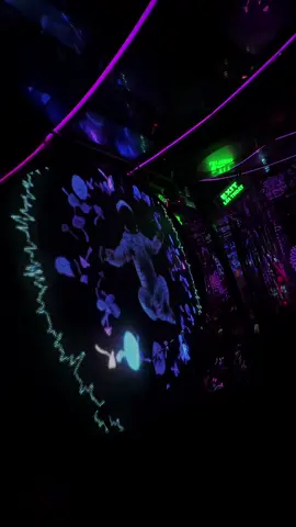 Mấy năm trời yêu thương nay nhìn lại thấy em phi thường…#EMPIRECLUB #fyp #越南鼓 #越南 #viral 