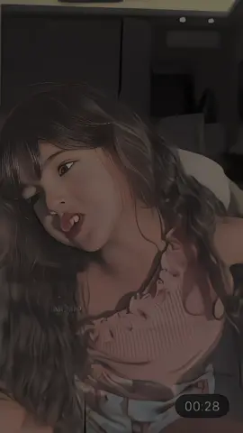 تخيلو في وحده من بنات المدرسه بدون ذكر اسماء (T) زرافة الميكب حقي ومن كثر ال بجاحة تستخدمه قدامي😒😒 #لاتخذون_شي_لطفاً #ارياف_بنت_ماريا #ماريا_بنت_ارياف #ماريا_العالميه👑🔥 #اكسبلورexplore 