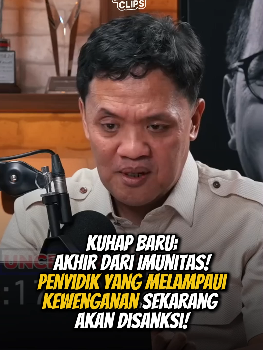 Om Dewan Habiburokhman menjelaskan bahwa KUHAP baru kini memberi sanksi tegas bagi penyelidik, penyidik, dan penuntut umum yang melampaui kewenangannya. Mulai dari administrasi, etik, sampai pidana. Hal seperti ini belum ada di KUHAP lama, sehingga sering muncul kesan “imunitas” saat terjadi pelanggaran. Dengan aturan baru ini, setiap penyalahgunaan kewenangan bisa dipertanggungjawabkan secara pribadi. #OmDewanClips #Habiburokhman #KUHAPBaru