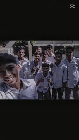 মানুষে বলে বন্ধু। আর আমরা বলি ভাই ☠️🥱