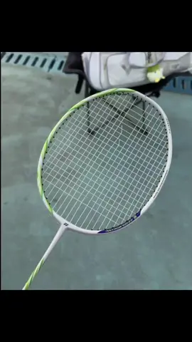 căng cước gì cho bền vậy ae🥲🥲#yonex #badminton 