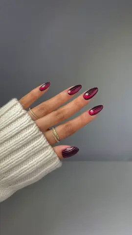 Idk what to call these but I’ve been staring at them all day🍷 cateye polish is linked on my sf under ‘gel polish’ + layered w @GELCARE® ‘patent leather black’ + ‘pomegranate’ and their matte + glossy topcoats (aff code GLOSSYTIPPED)* _____ *affiliate #glassnails #cateyenails #magneticnails #gelnails #christmasnails