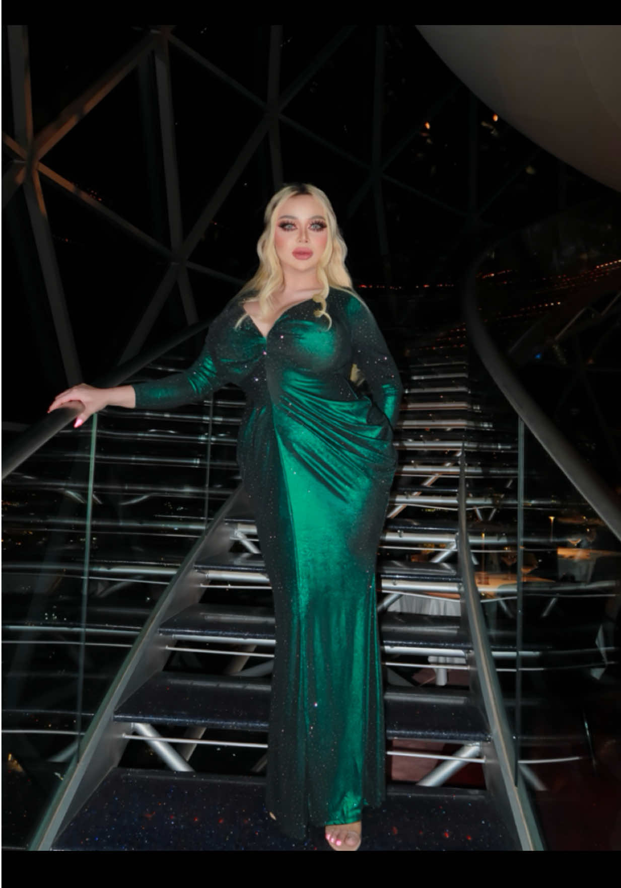 Dinner time at The globe in Riyadh #riyadh #saudiarabia 