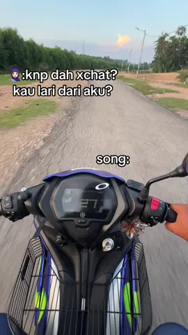 diam tanda hargai keputusan dia dan aku tetap menhargainya