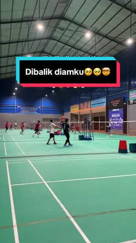 Info saling smash di pratama badminton arena sidokare 🤣🏸 #badmintonindonesia #badmintonplayer #olahraga #fypage #fyppppppppppppppppppppppp 