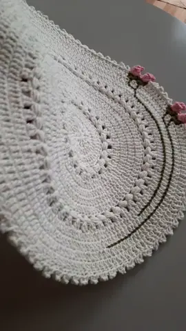 começando mais um jogo americano, esse é meu preferido  #sousplatdecroche #mesaposta #jogoameriicano #jogoamericanodecroche 