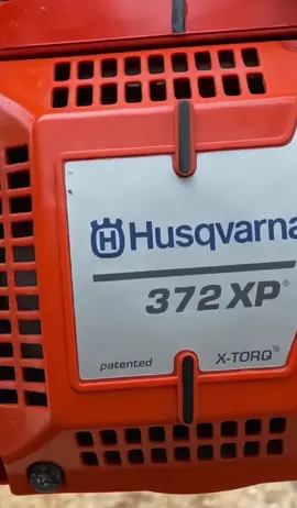 Husqvarna 372XP Before & After Porting😈🔥#husqvarna #chainsaw #logger #custom #เลื่อยยนต์ from kirks _custom_chainsaws