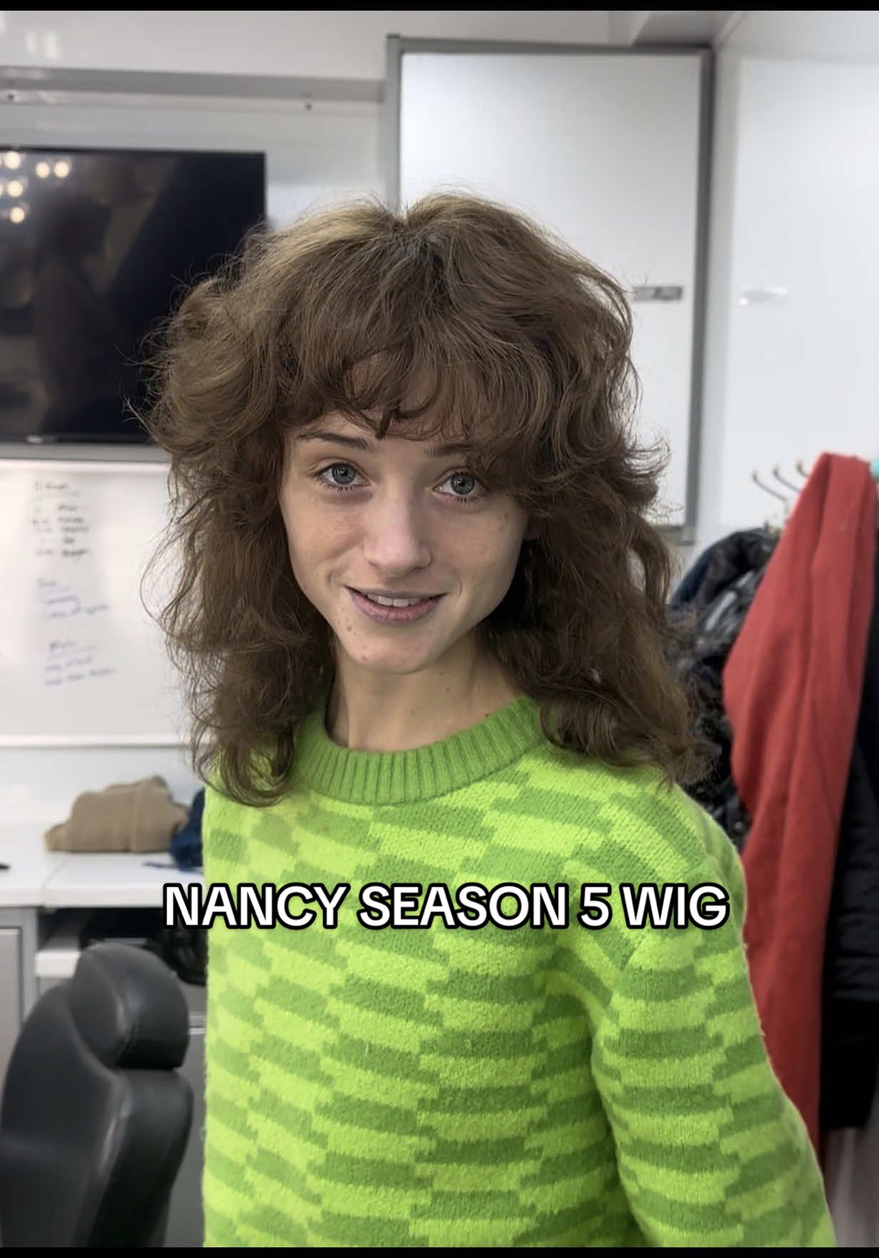 Nancy Wheeler’s S5 hair might be my favorite ever.  This is Natalia Dyer in her wig test for the Duffer Brothers. We built this wig from scratch with our wig maker soft curls to match Nancy’s texture from past seasons, plus extra hair so I could cut in all the short, periodcorrect layers and get that bounce and movement. The brief: still “put-together” Nancy, but softer, looser, and designed to look even cooler once it gets messy, wet, and pushed to the limit. Inspired by Sigourney Weaver in Aliens. Daily styling by Kat, my favorite partner in crime. 🧡#StrangerThings5 #nancywheeler #strangerthingshair #behindthescenes #80sHair 