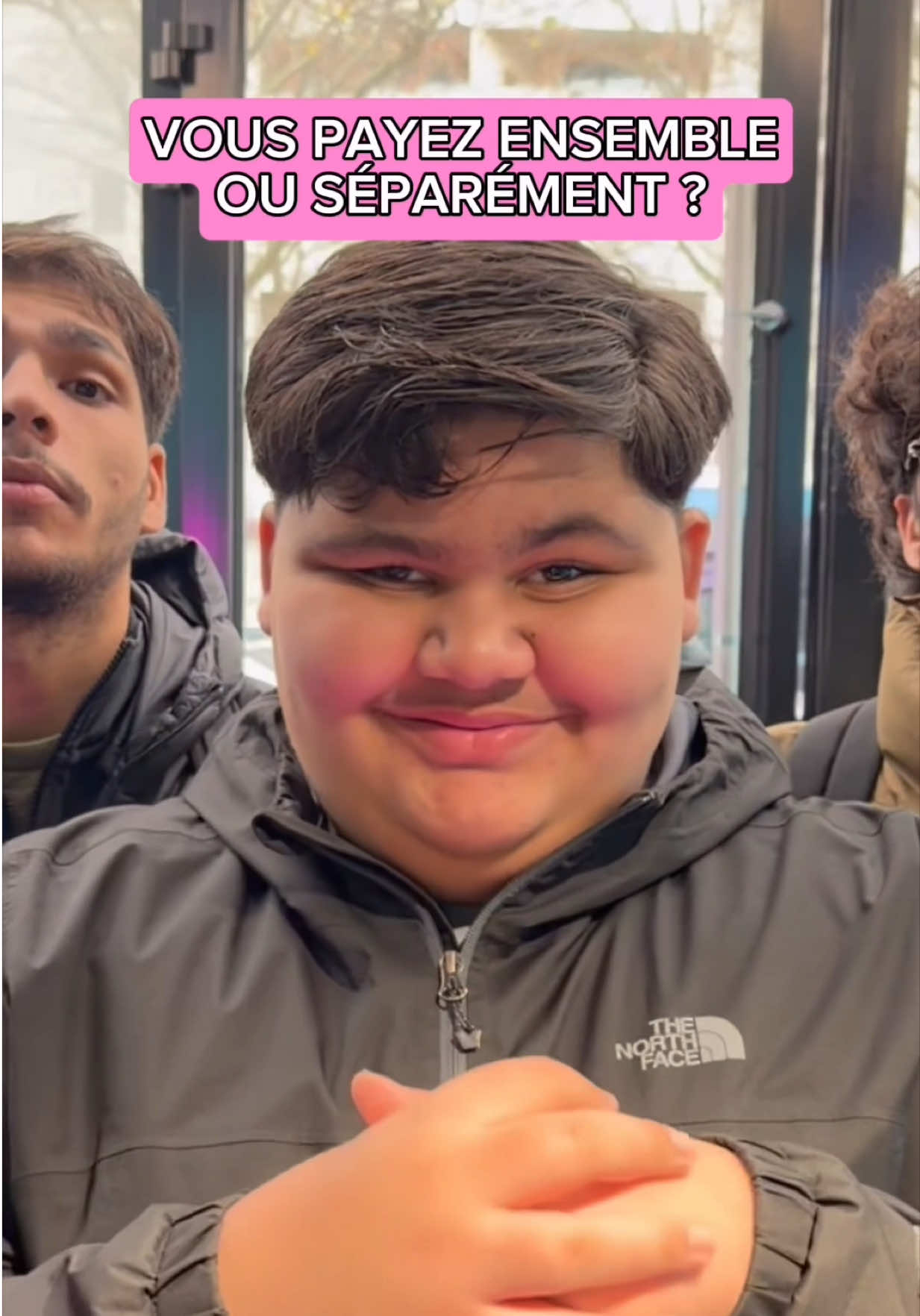 Il avait besoin de son Tasty Crousty celui là 😳 @Ixton2 @tasawar_bjj #tastycrousty #fastfood #paris #ixton #tasawar 