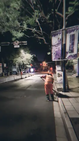 向城市的清洁师傅致敬