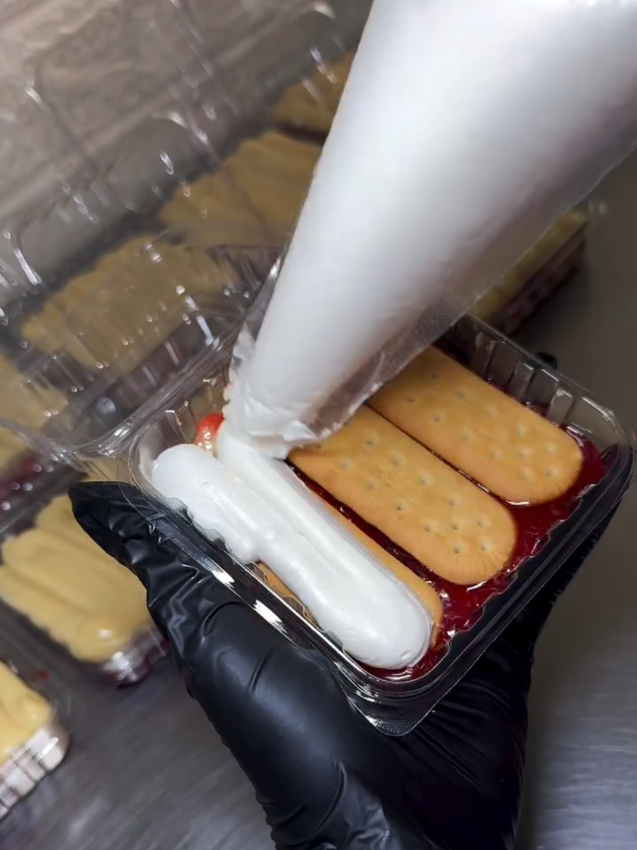 E só clicar no link do meu perfil. #natal #bolo #negocios #mulher #rendaextra 