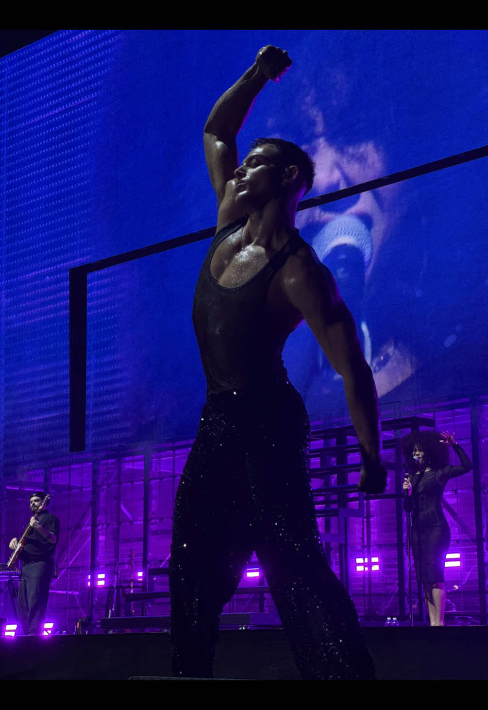 Amen!!! @Simone Emili #elodie #torino #inalpiarena #simoneemili #concerto 