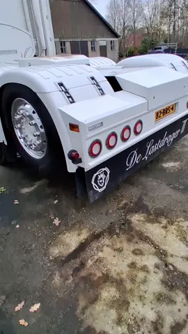 ~ De Lastdrager II~ @de_lastdrager_ll  #poahh😍💯🔥👌  #dikplaatjeswel👌🏻🤩  #dikkevrachtauto🇳🇱😍🔥  #heeldik🤤📸  #fyp 