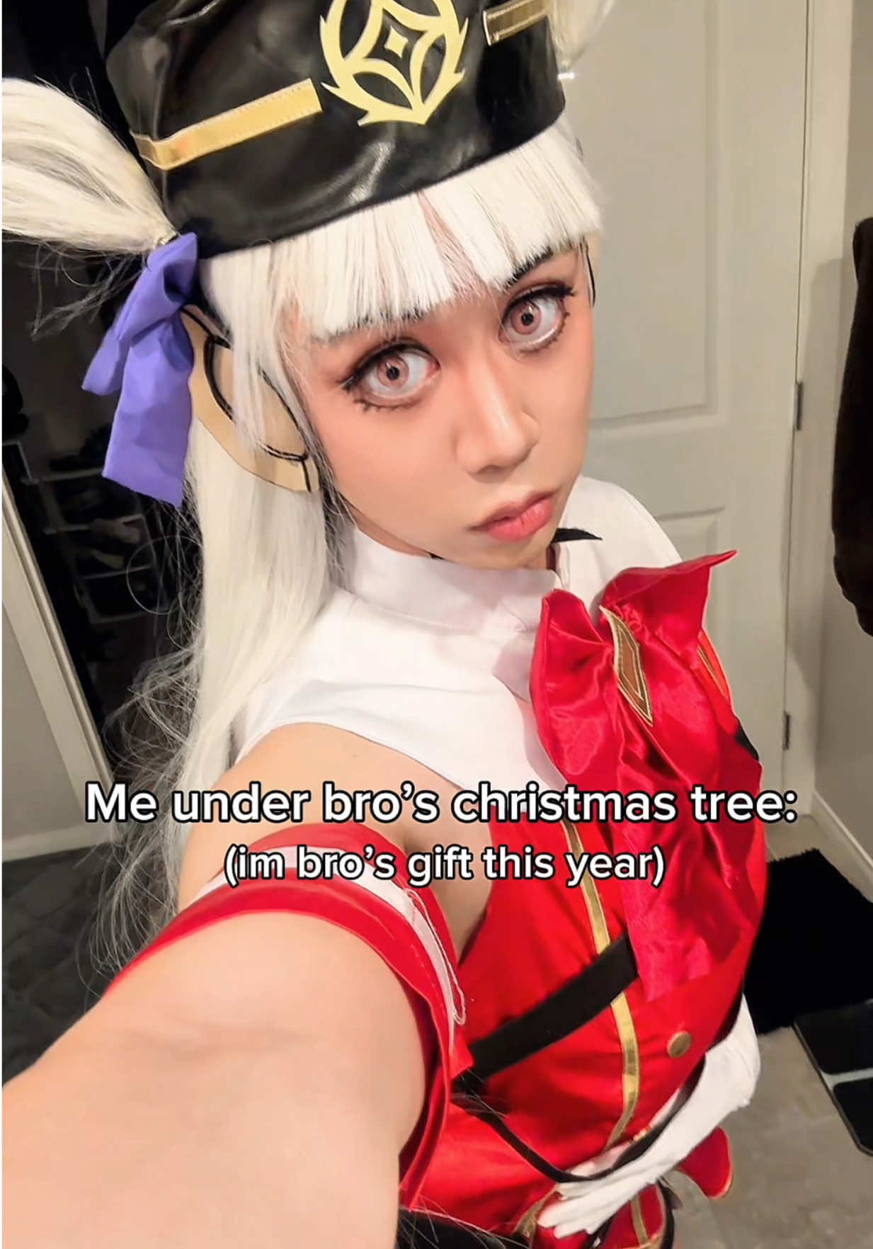walk under the mistletoe bro🎄 #umamusume #goldship #christmas #uma #goldshipcosplay 