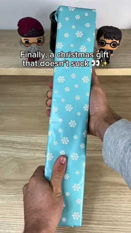 The perfect gift for a potterhead 👆🔗 #harrypotter #harrypotterwands #magicwand #potterhead #hogwarts  If you love magic this is the perfect magic wand for, you will become a wizard and amaze everyone are you ready to be the next Harry Potter or you are a muggle ? 🧙✨