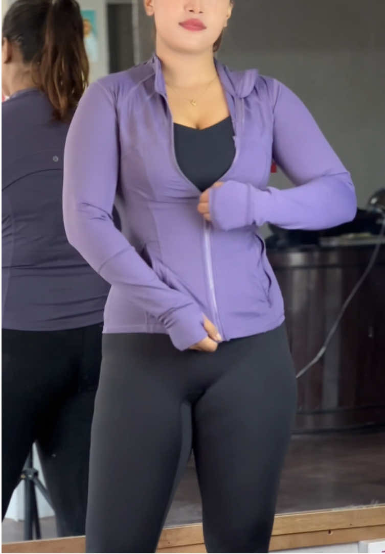 Premium quality body fitting sport jacket available ❤️ sizes upto 80 kg available ✅ Delivery all over Nepal 🇳🇵 message us to order #jhigu_activewear #sportwear #gymwear #sportjacket #zumba 