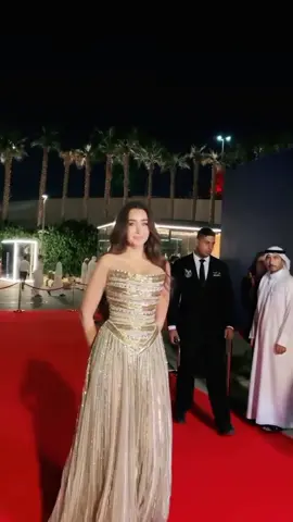 #هنا_الزاهد