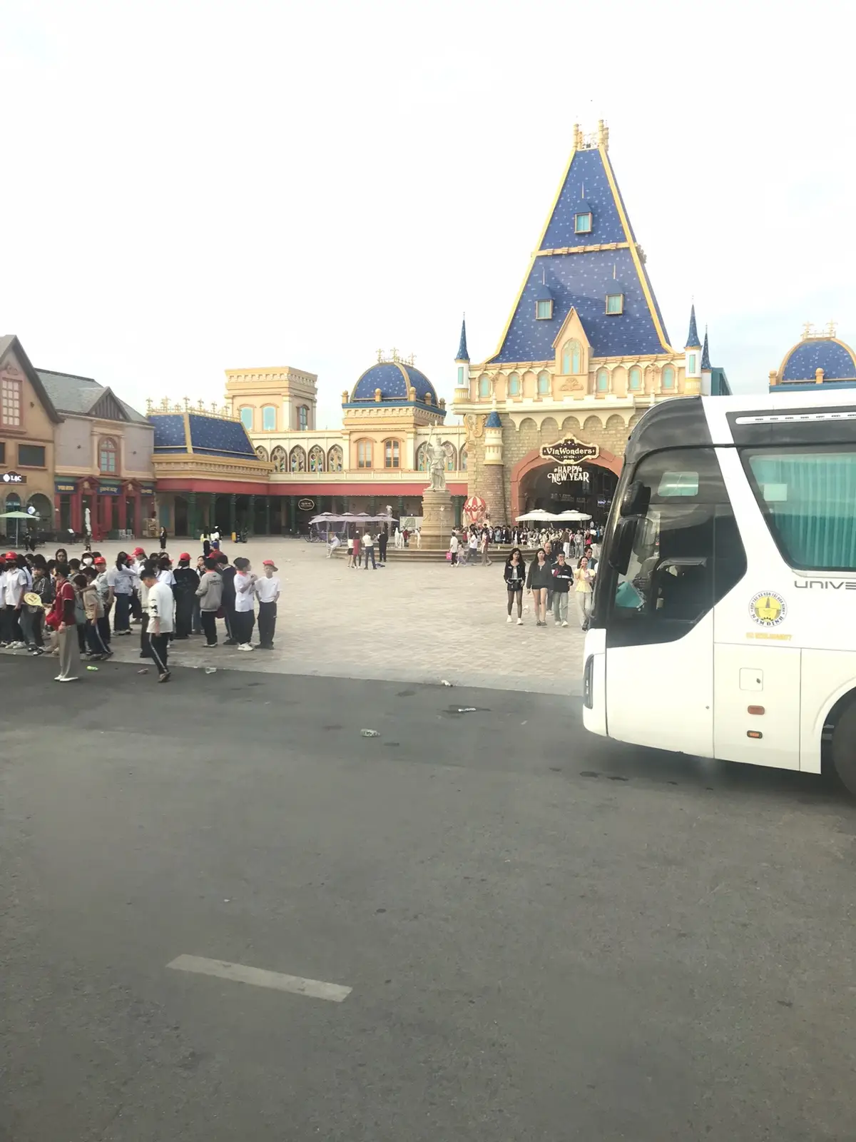 Chuyến trải nghiệm đầu tiên của 2025!!🤭🫠#xhtiktok #xh #2025 #trainghiemthucte #vinwonders 