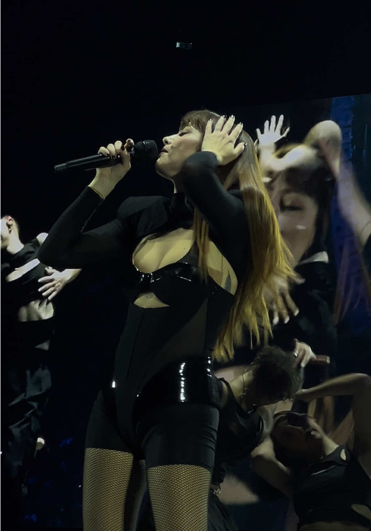 EUFORIA 💜 @ANNALISA  29.11.2025 | Unipol Forum, Milano #annalisa #naliannalisa #MaNoiSiamoFuoco #maiosonofuoco #live 