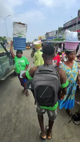 SILENCE! Il fait chaud 🤣 | #legoatdespranks #prankivoirien🤣🇨🇮 #prank 