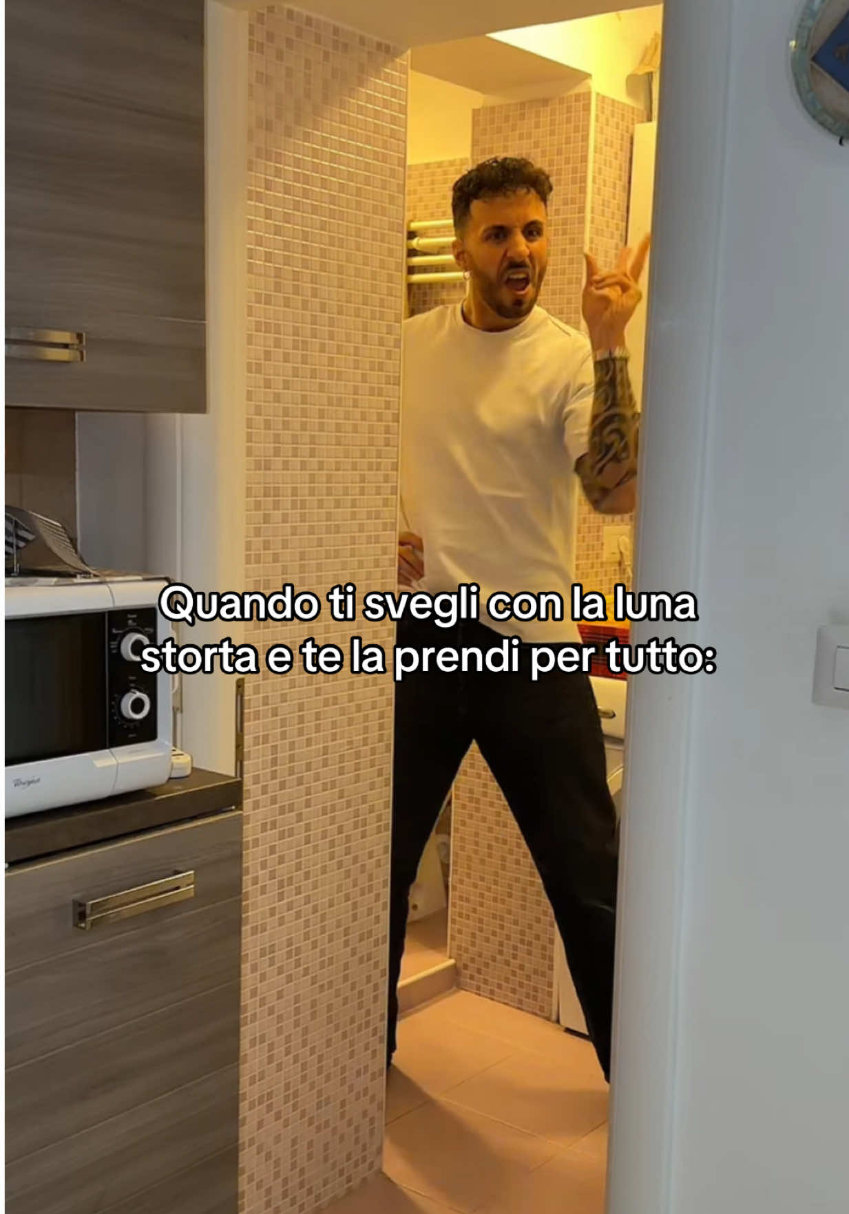 Il finale!🤣🤯 Ig: lucacannoni 📲 #neiperteee #fyp #videoviral #reaction #ironia 