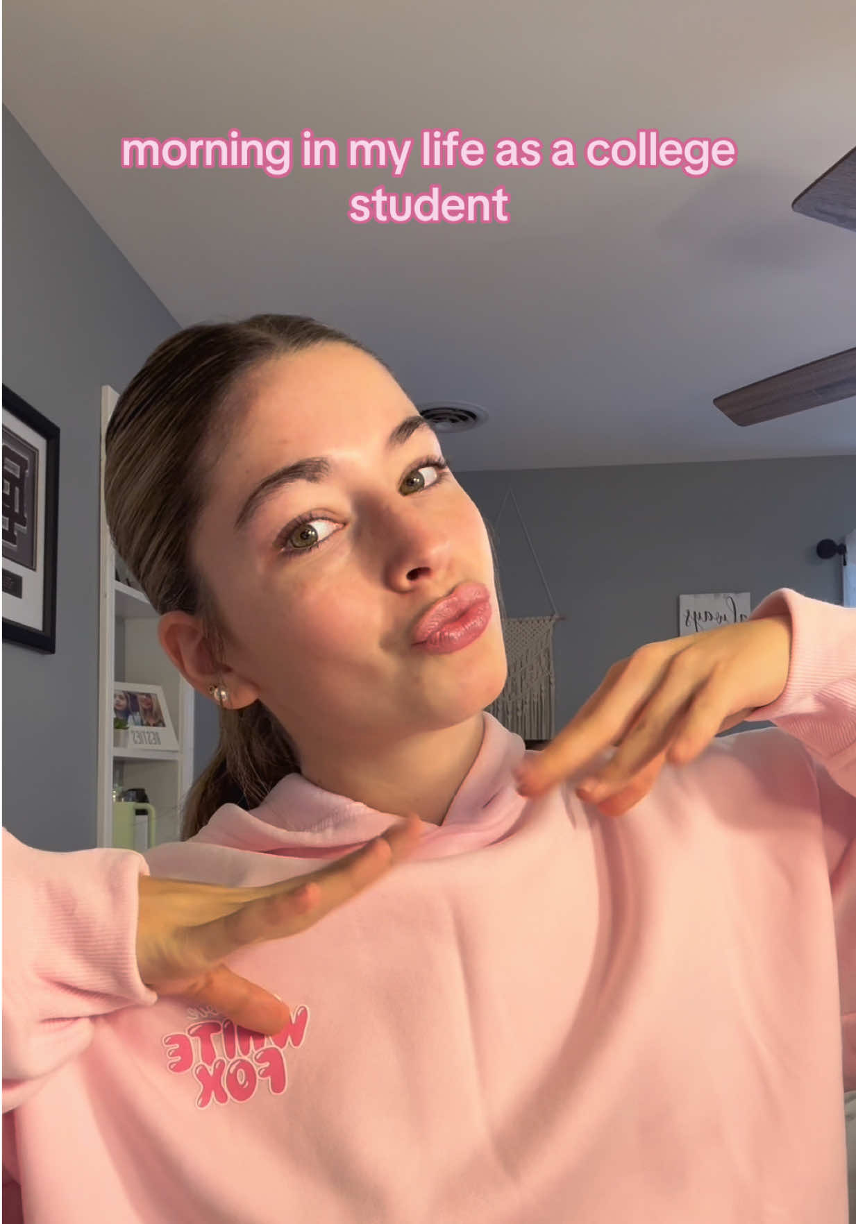 spend the morning with me as a college student!! 🩷 studying in the comfiest pink set from @White Fox Boutique!! 🤗 @White Fox University #whitefoxboutique #whitefoxuni #gifted 