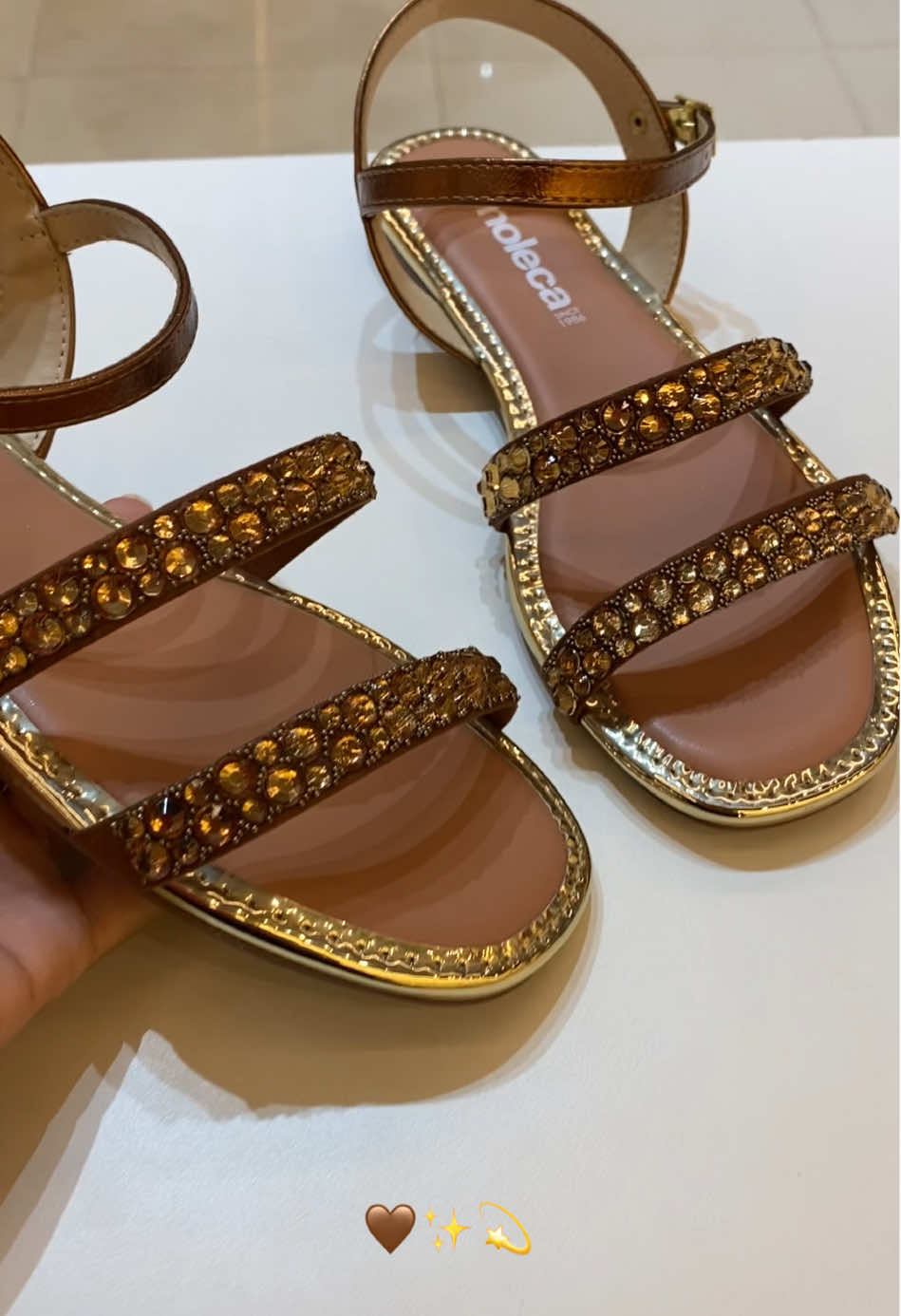 🥰🤎 #moleca #finaldeano #avenidajkpalmas #pmw #calcadosfemininos 