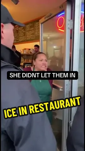 I tried going in and making a rest at this restaurant, but the order did not let them. She stood up for herself. #MexicanGuysArrest #Immigration. #icearrests #borderpatol #knowyourrights 
