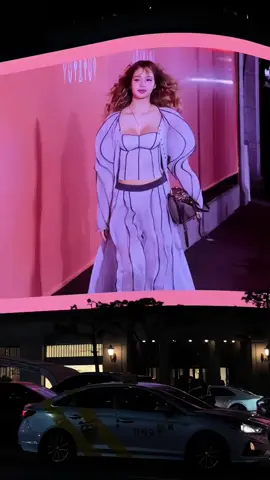 Chị đẹp Lisa ngày hôm nay tại sự kiện của LV này mấy ní #lisa #blackpink