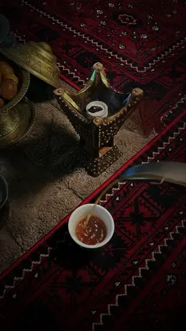 لا ضاقت صدور الملا ما ضاقت فجوج الرحاب ان فاتت احلام العمر ما نلحق الحلم احسفه الحاسد يمر  الديار  العامره تصبح خراب  اعوذ بالله من مجيه في طريقي لا اصدفه  مثله ومثل اللي على هرج القفى حث الركاب ومفرّق صفوف العرب واهل العقول المرجفه  ..#خالد_ال_بريك #شيلات #قوالب_ساري #اكسبلور  #CapCut 