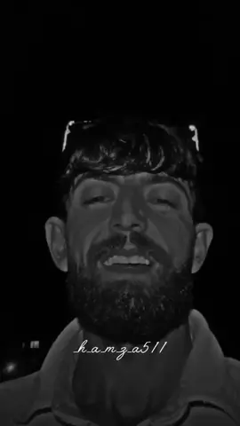 كل لحظه مو كل يوم لعيونك اشتاق.. 