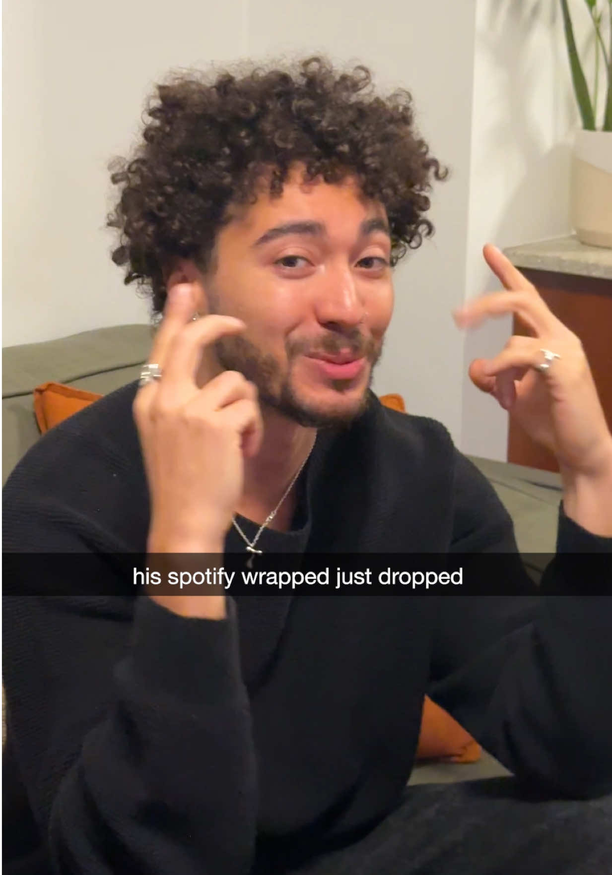 Guess I’m switching to Apple Music?? #spotifywrapped #drake #skit 