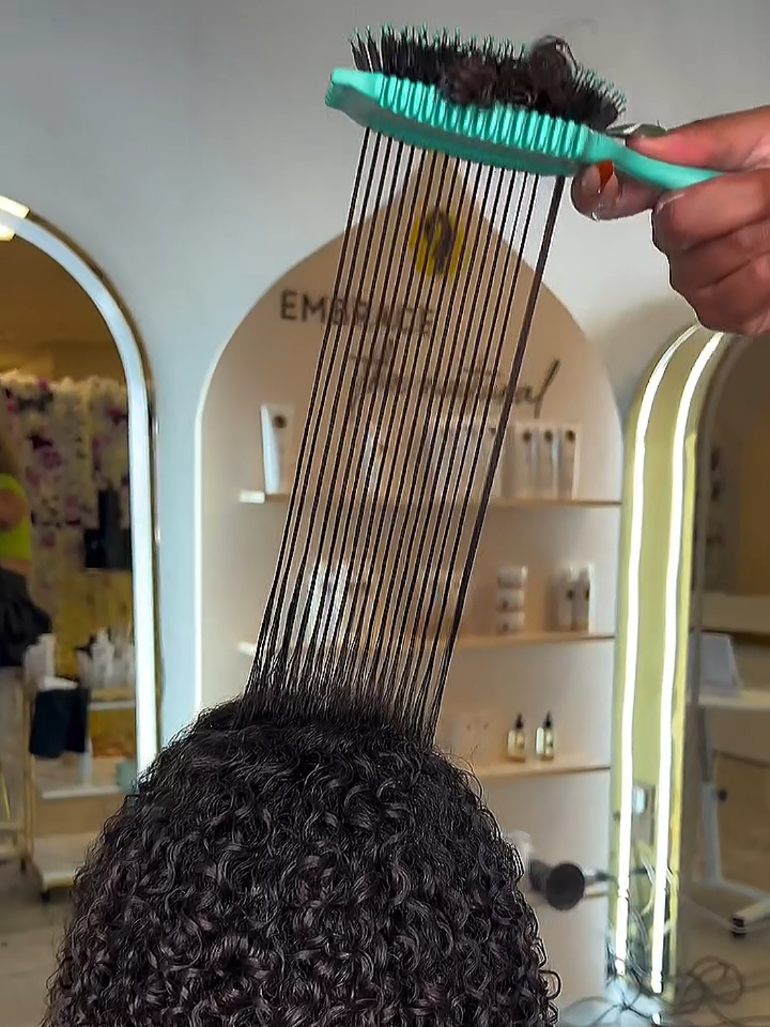 escova finalizadora fitagem perfeita cachos #finalizacaodecachos #escova #cabelo #cachos #cacheado @L I S A 💋 @Barbie grew 🧚🏾‍♀️ @Manu Cabral | Cód A06O 