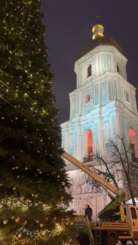 Головна ялинка України!  Welcome to my YouTube channel - Ukraine 🇺🇦Life in Kiev. December 3, 2025. The Streets of Kiev, Ukraine. Streets Scenes.