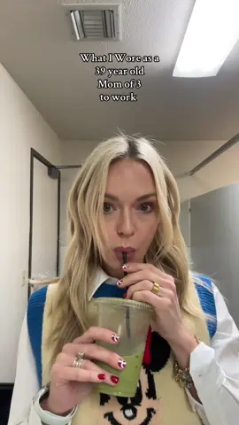 Bathroom dances always when we are feeling the outfit! #OOTD #zara #disney #MomsofTikTok #workingmom 