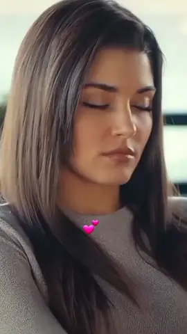 #HandeErçel #kerembürsın #sencalkapimi #loveintheair @user08127457840 