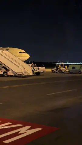 🇸🇦✈️😴 #محمد_عبده #الخطوط_السعوديه #اكسبلورexplore #ترند #تحدي 