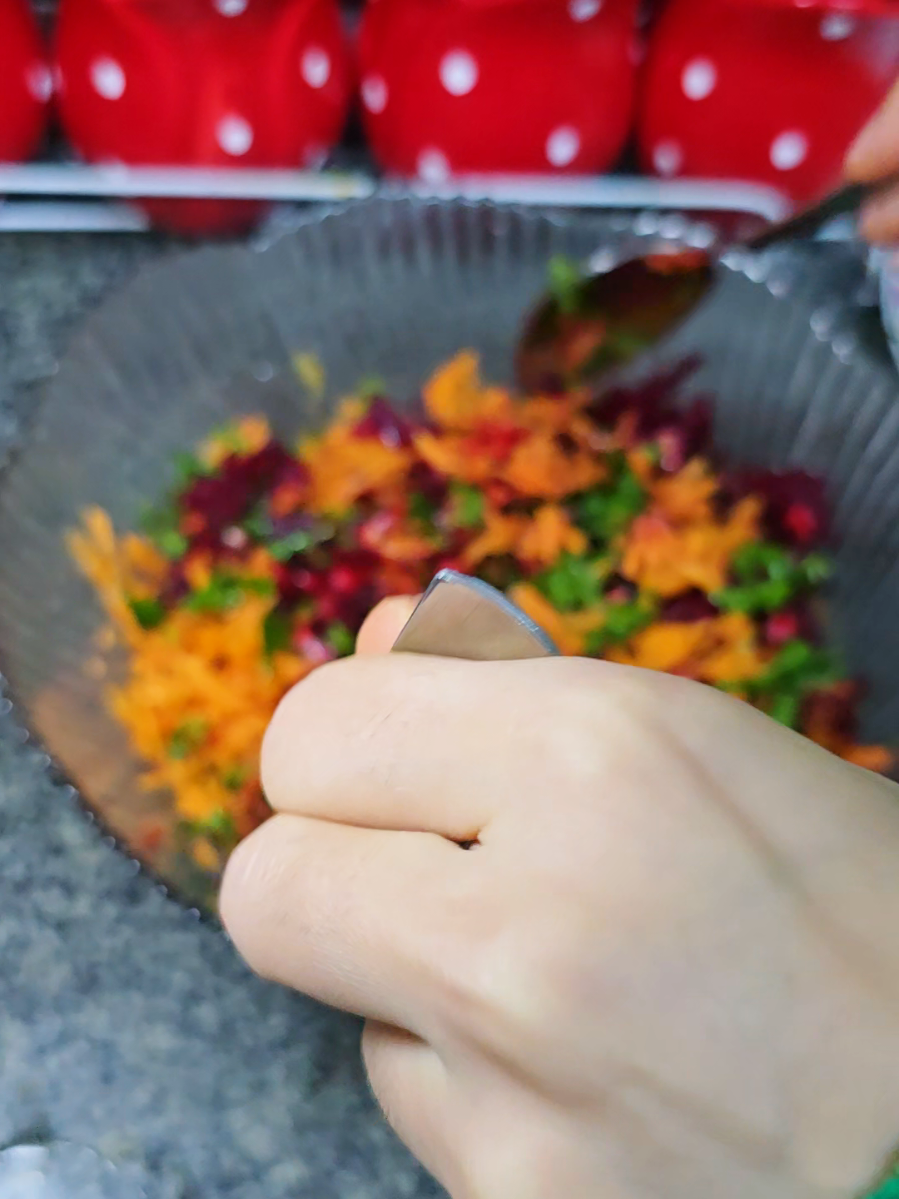 احفظو الفيديو وجربوها سلطة الشوندر كتير مفيدة لاصحاب فقر دم ونقص الحديد🌱#سلطة_صحية #عملولي_أعادة_نشر🥺 #asmaaام_ليث😌 #foryo #f 