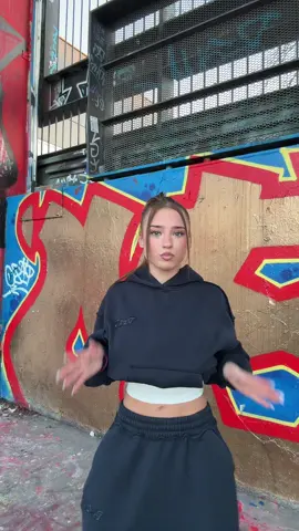 💃🏼Mon ensemble vient de chez @BLACK MONEY STACKS 