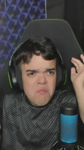 🤷🏻‍♂️🤷🏻‍♂️🤷🏻‍♂️ #react #anaochave #fyp