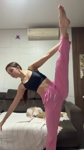 Sem alongar #grnatal #ginasticaritmica 