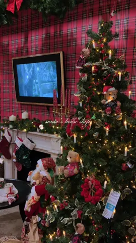 La Maison du Père-Noël 🤭✨🎄🎅🏻 #santa #xmas #christmas #whimsical #homealone 